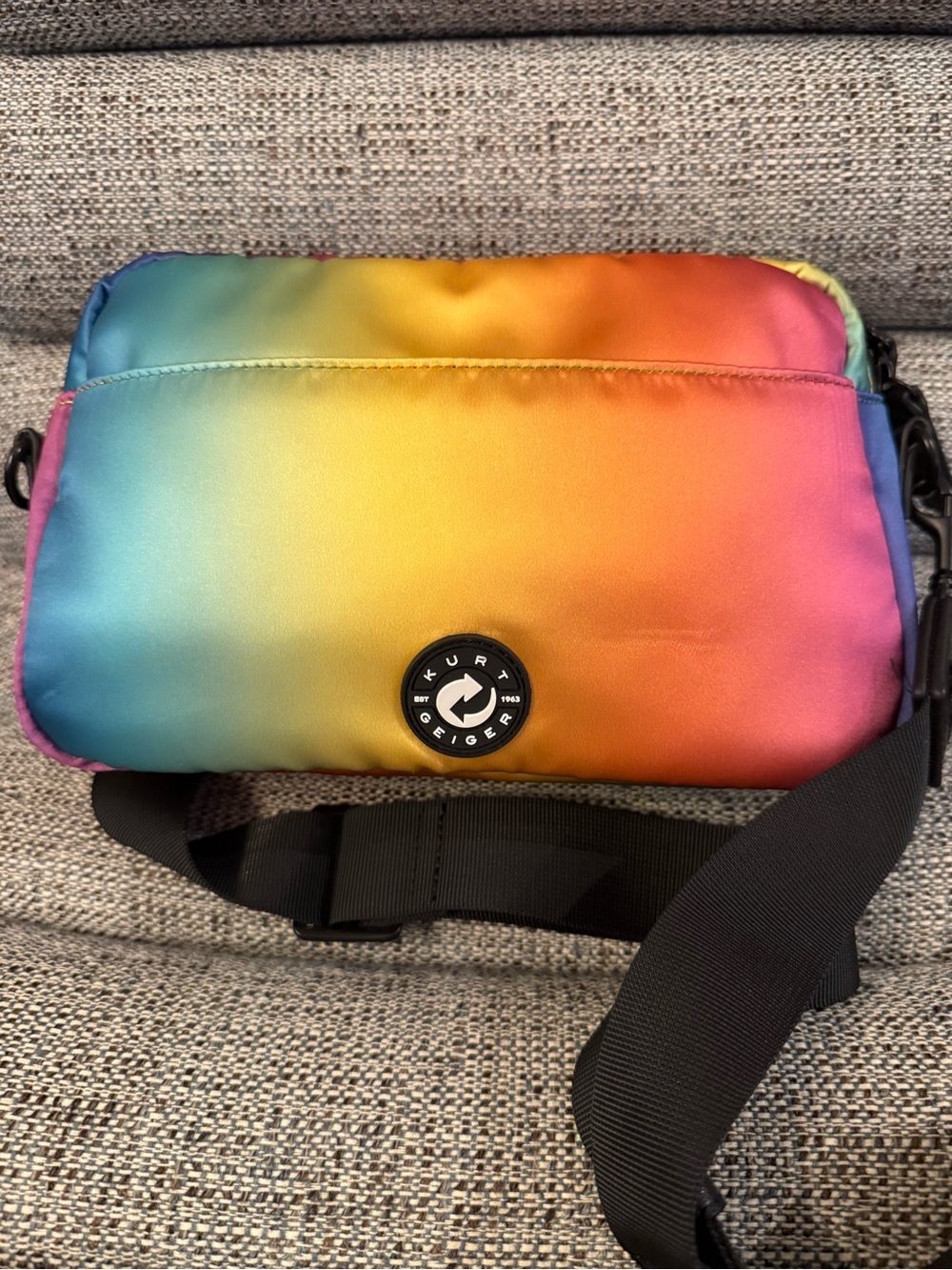 🔥 Kurt Geiger London Rainbow Crossbody – Recycled Nylon 🔥 - Picture 5 of 9